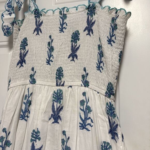 Floral White and Blue Sundress - Size Medium - PINK CITY PRINTS Tie Tank Sleeve - Picture 2 of 4